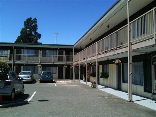 Metro Inn Victoria Exterior photo